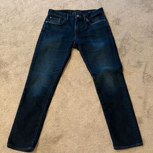 Banana Republic Men’s The Travel Jean 31 x 32 Slim